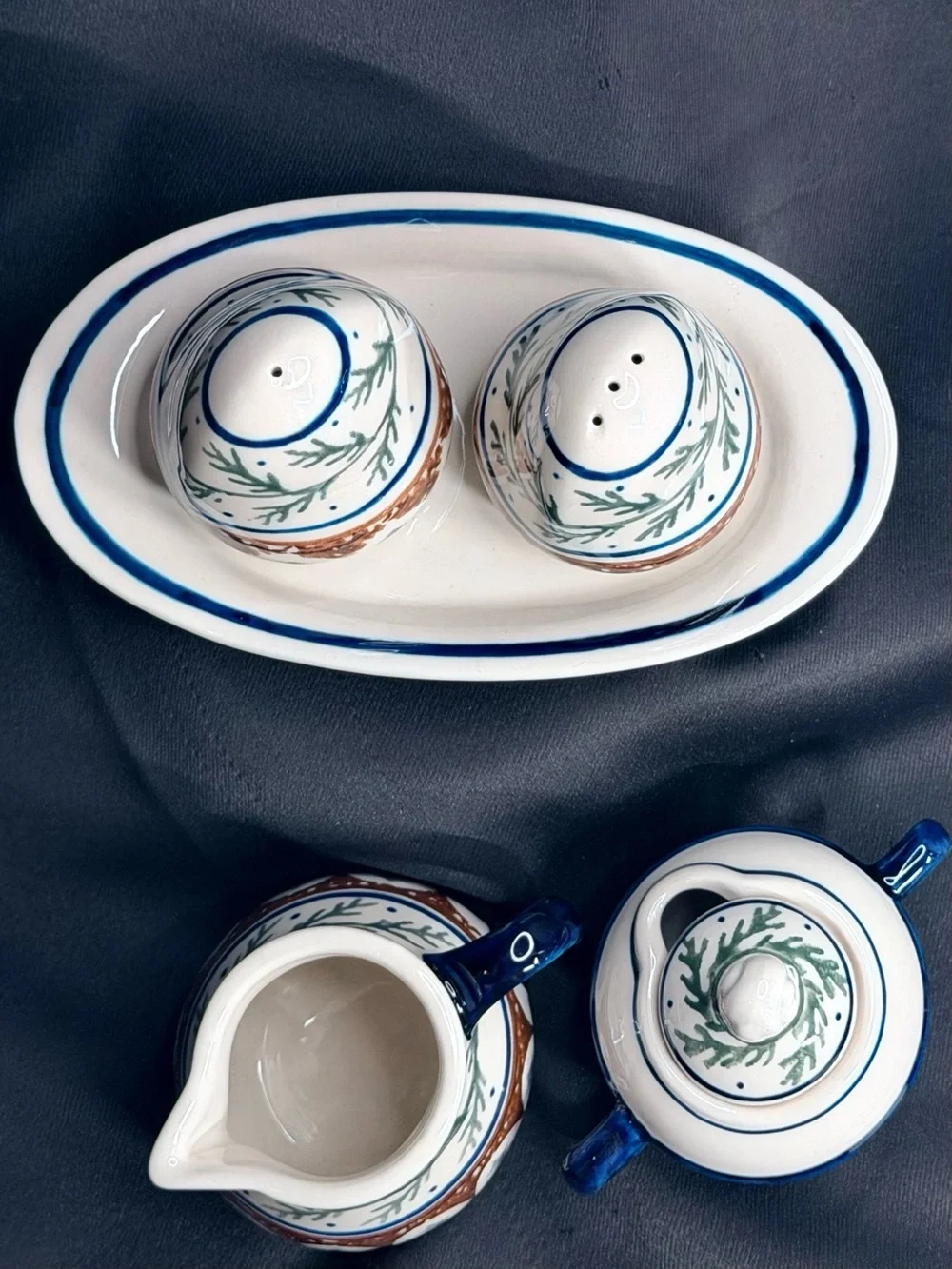 Polish Pottery Hand Crafted Vintage Serve-ware Salt/Pepper & Creamer/Sugar Set